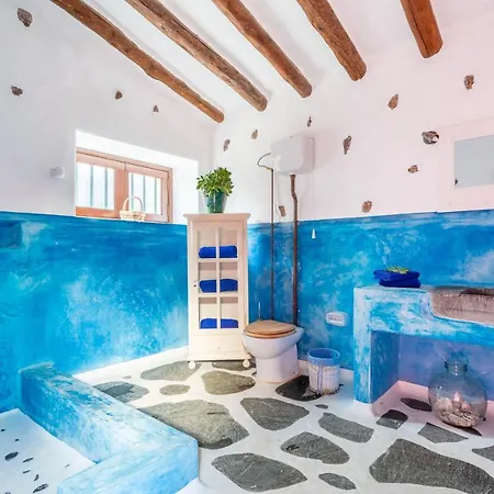 Luxury Ариа